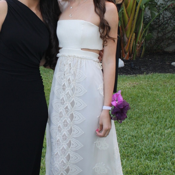 Alexis Dresses & Skirts - ALEXIS, ivory gown